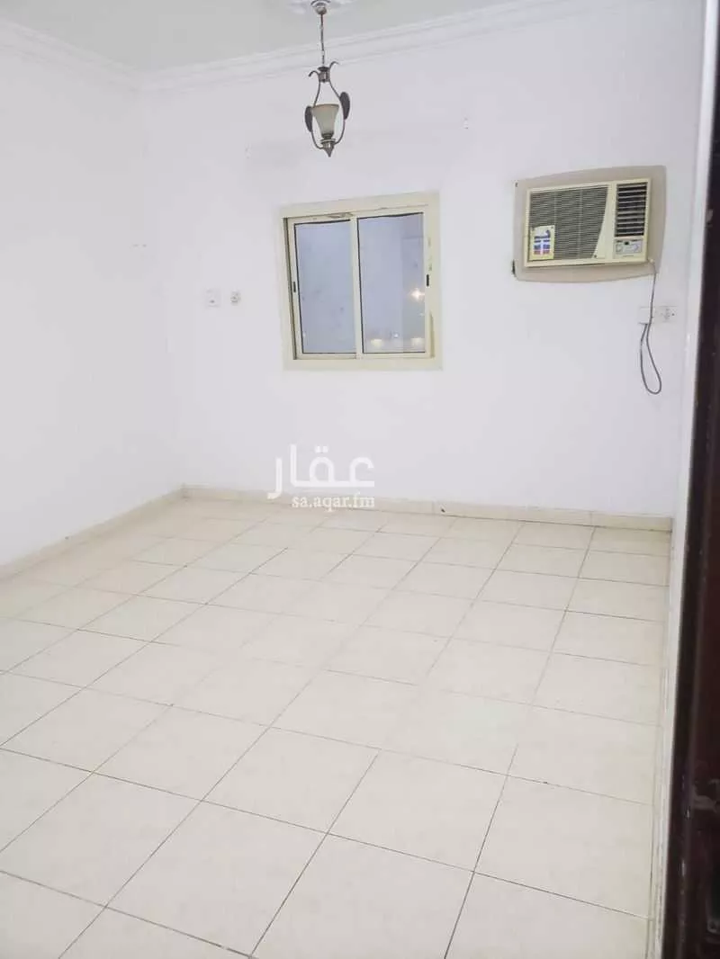 شقة في بطحاء قريش