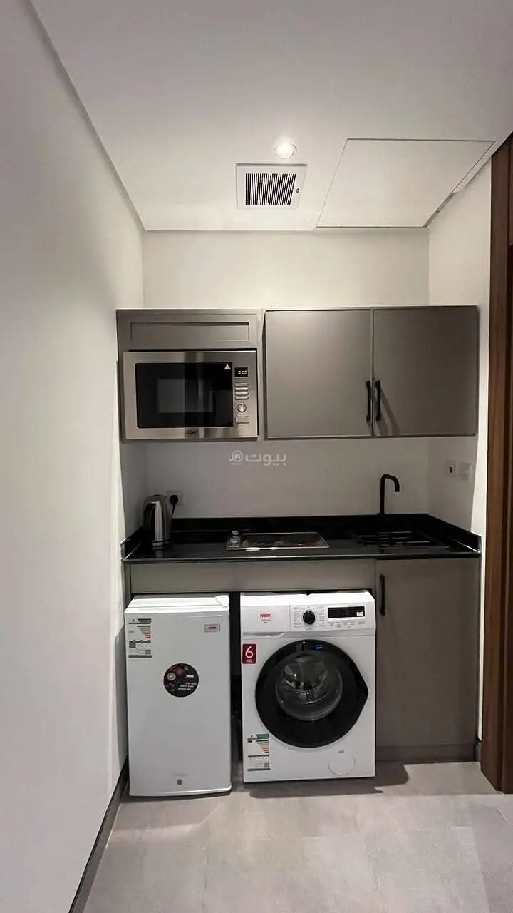 1 bedroom apartment in Al Qairawan, Riyadh 4
