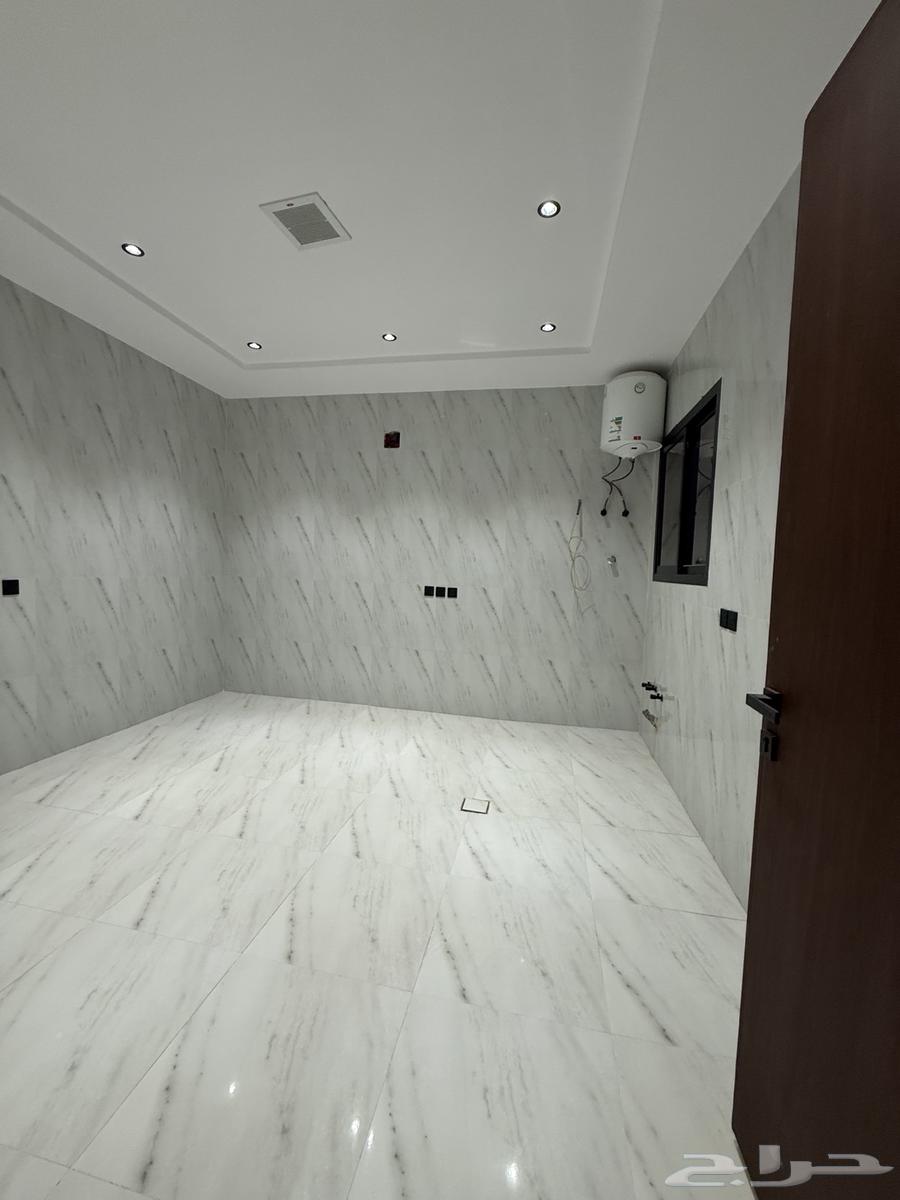 3 bedroom villa in Al Rimal 9