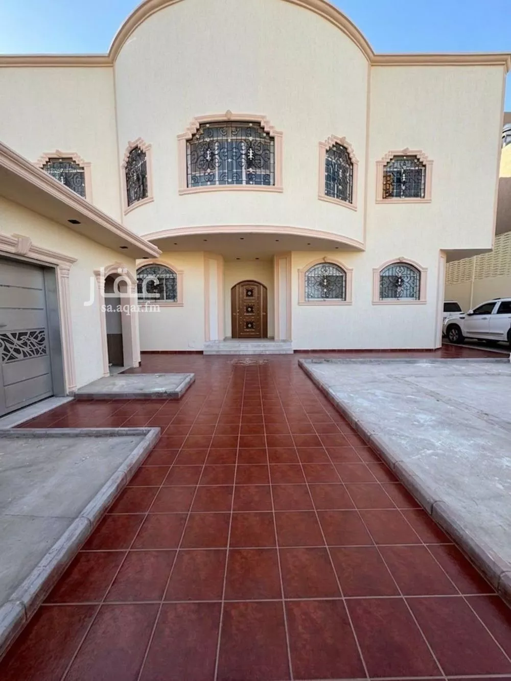 4 bedroom villa in Irqah, Riyadh