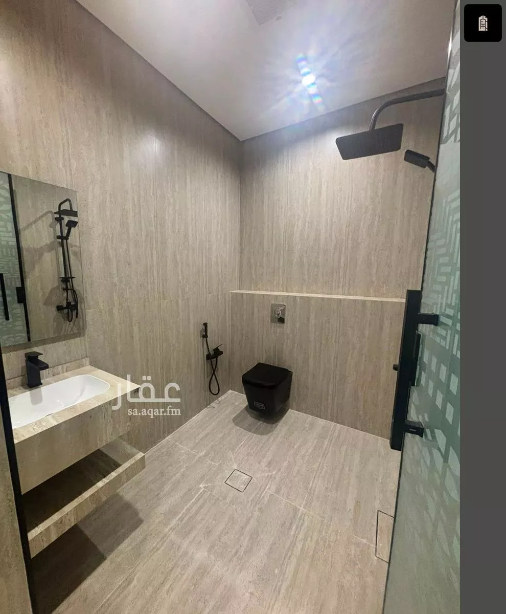 3 bedroom building in Al Rawabi, Riyadh 11