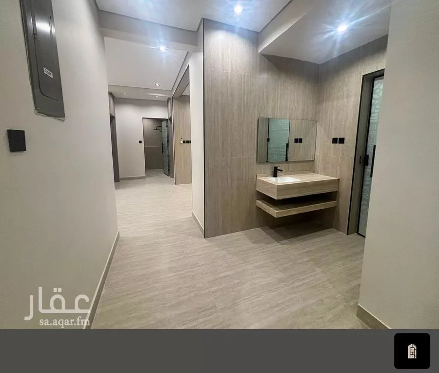 3 bedroom building in Al Rawabi, Riyadh 5