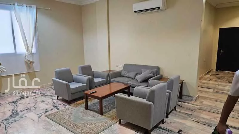 شقة في الريان