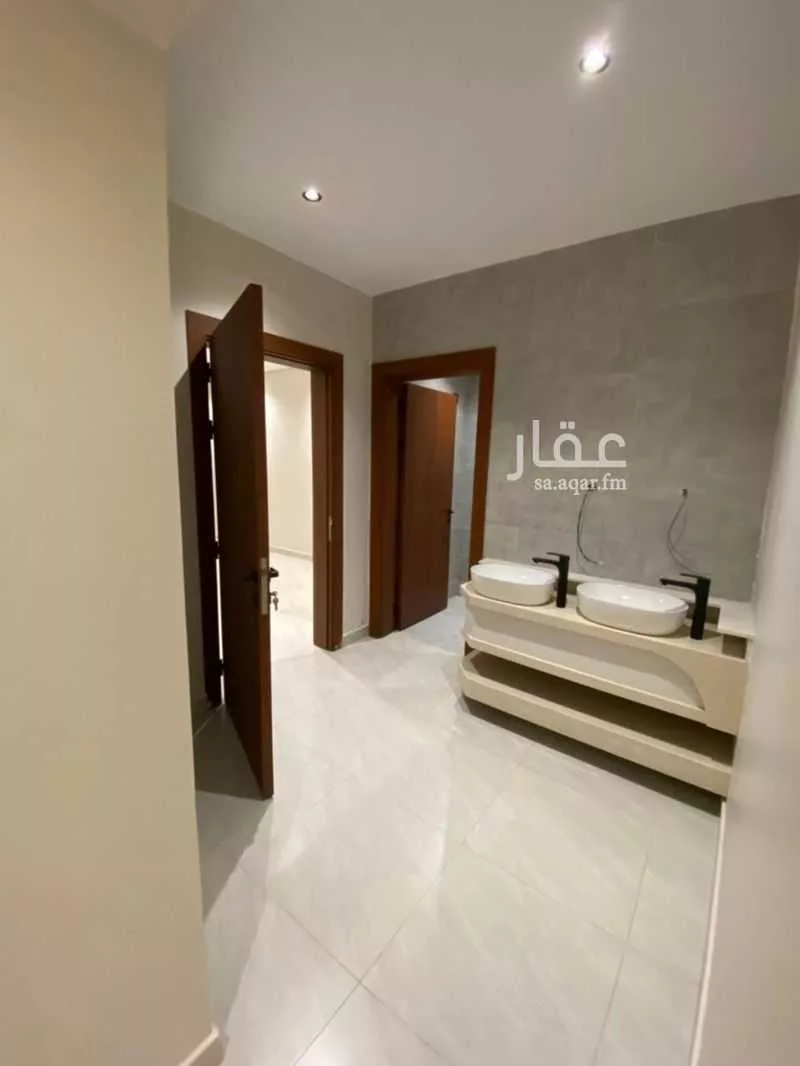 5 bedroom apartment in Um Hableen, Jeddah 11
