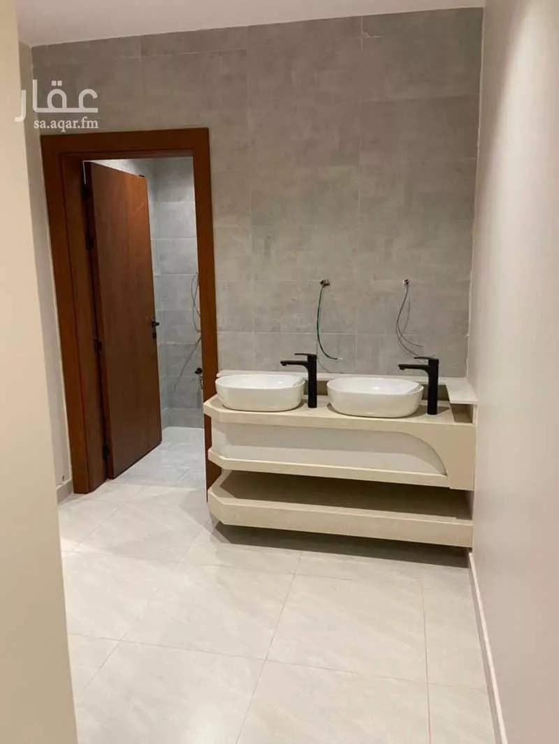 5 bedroom apartment in Um Hableen, Jeddah 14