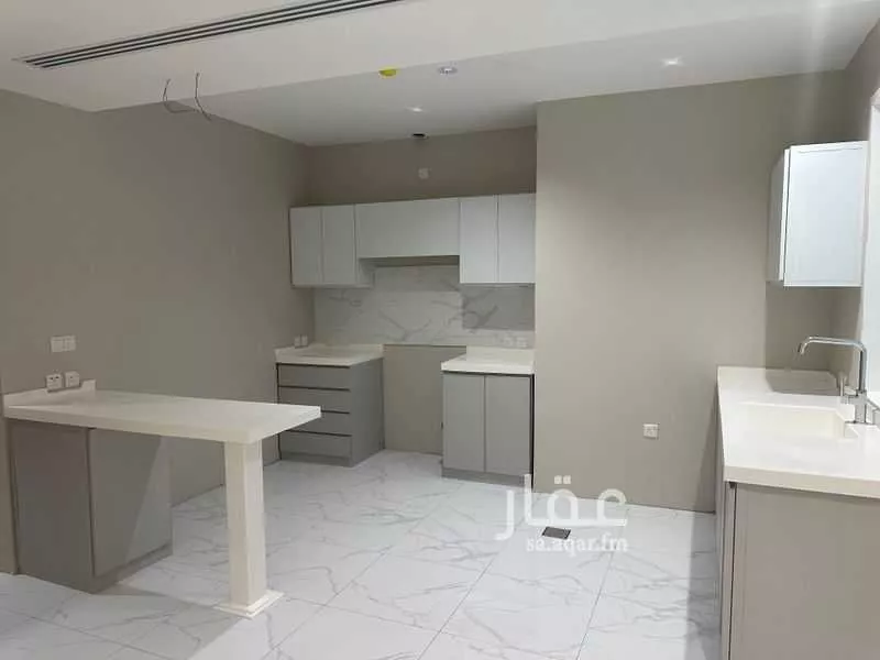 2 bedroom apartment in Al Qashlah, Eastern Province 3