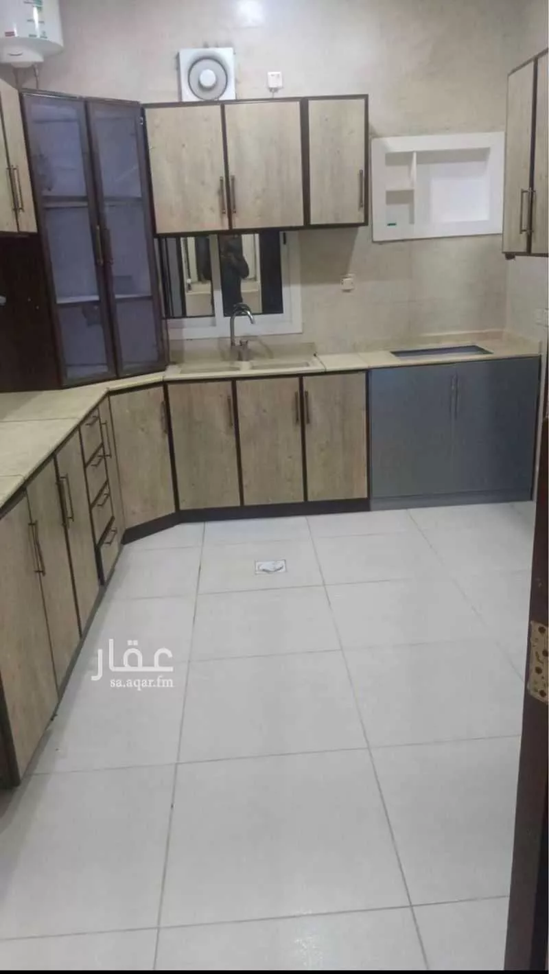 4 bedroom apartment in Al Shati, Jazan 6
