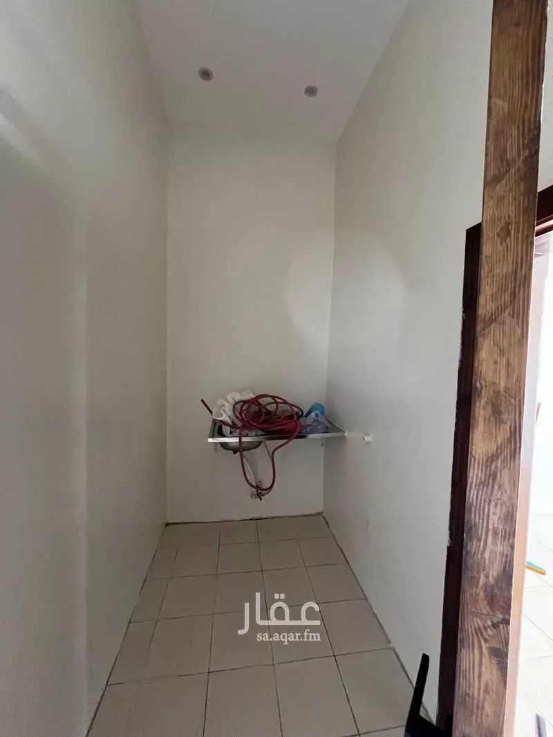 shop in Al Ranuna, Madinah 8