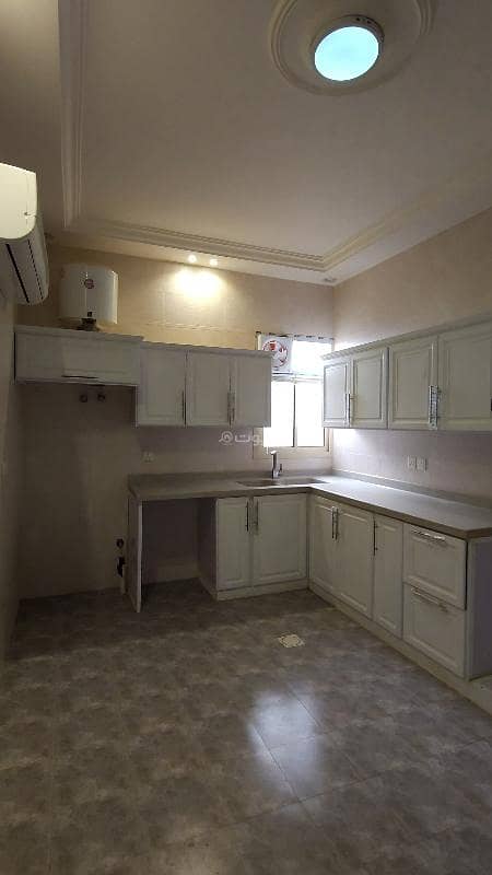 4 bedroom apartment in Al Mahdiyyah, Riyadh 6