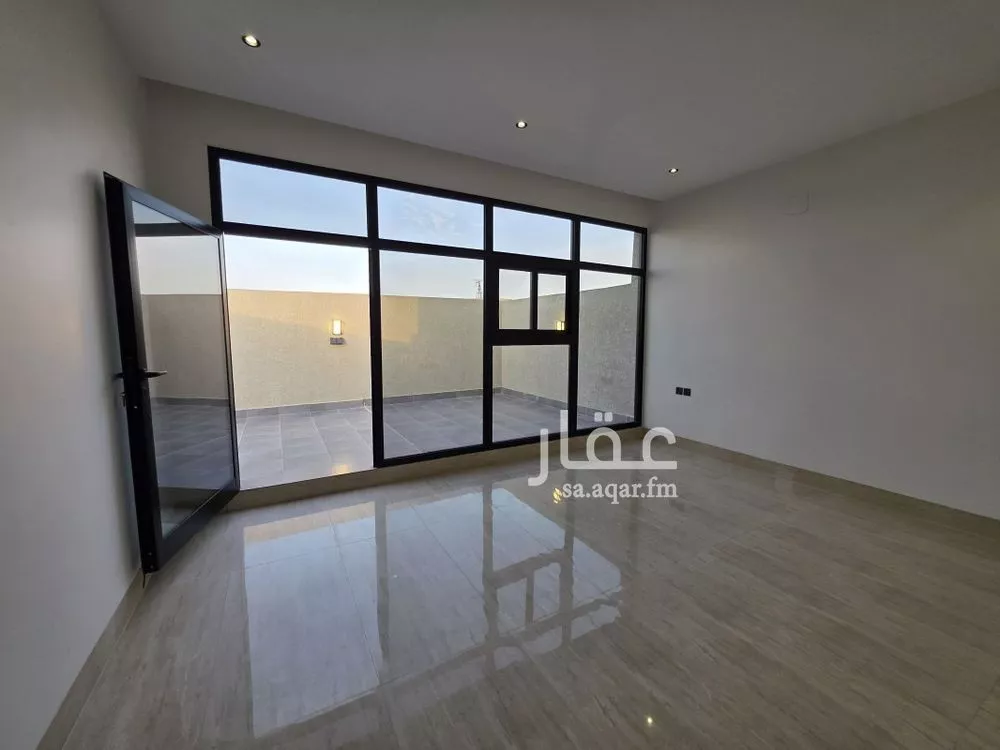 4 bedroom villa in Al Uraija Al Awsat, Riyadh 9