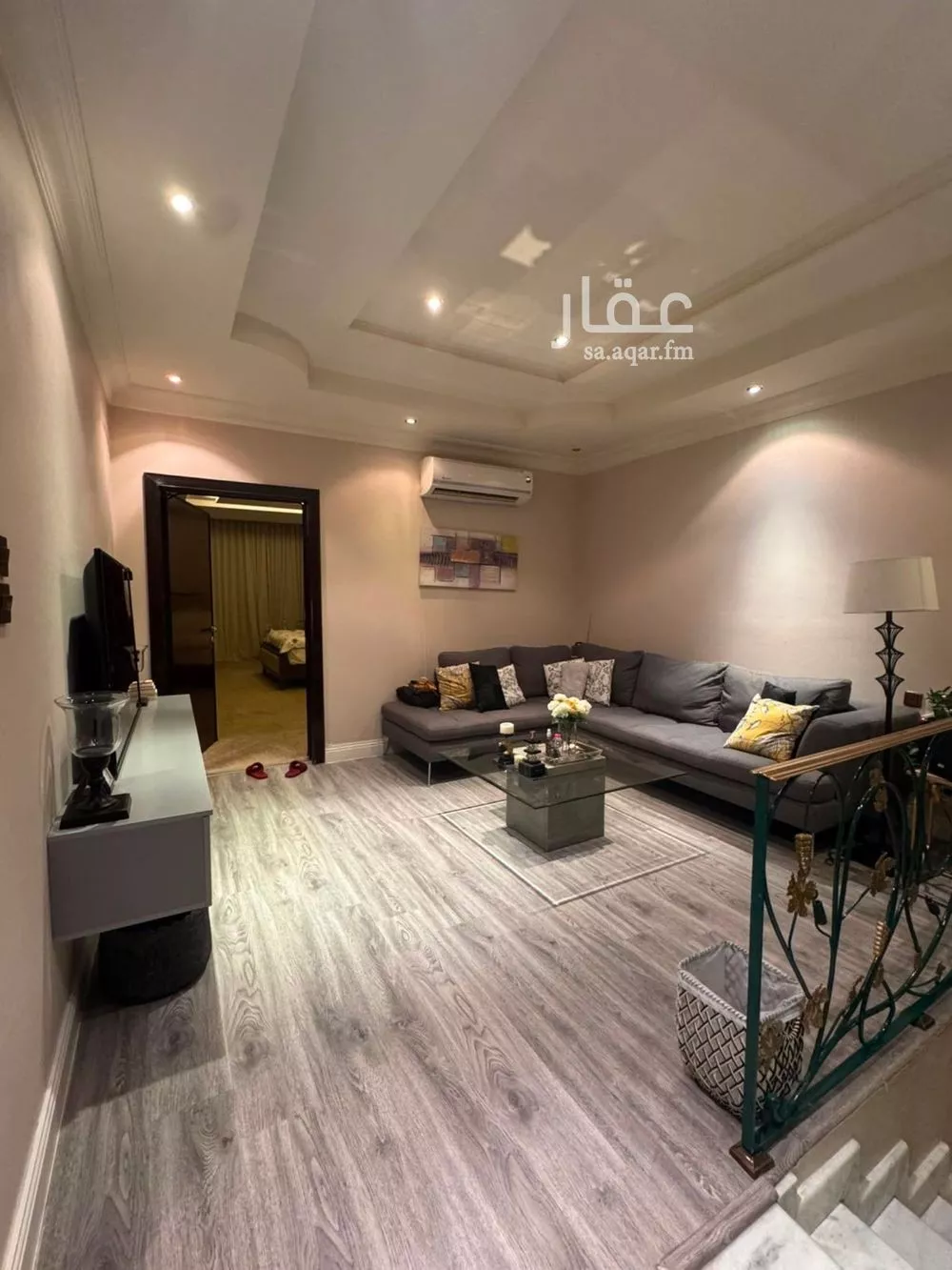 5 bedroom villa in At Taawon, Riyadh 9