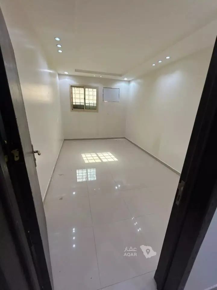 3 bedroom apartment in Dhahrat Namar, Riyadh 6