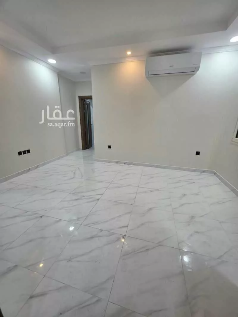 3 bedroom apartment in Madinat Al Umal, Eastern Province 2