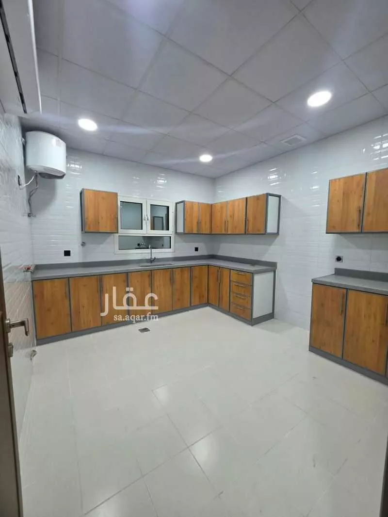 3 bedroom apartment in Madinat Al Umal, Eastern Province