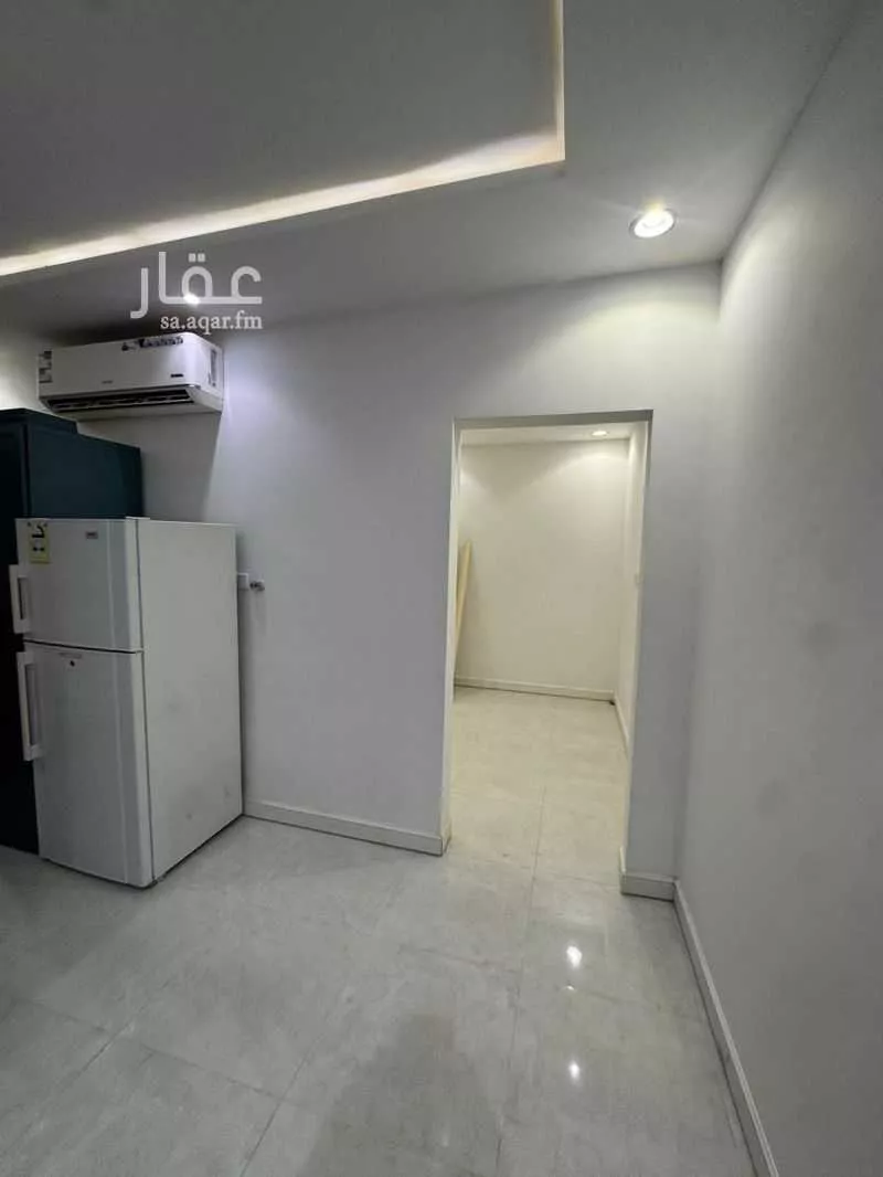 2 bedroom apartment in Umm Al Hamam Al Sharqi 3