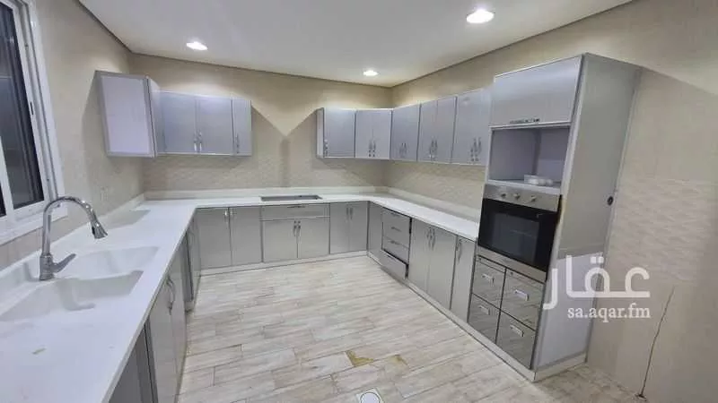 5 bedroom apartment in Hajar, Eastern Province 3