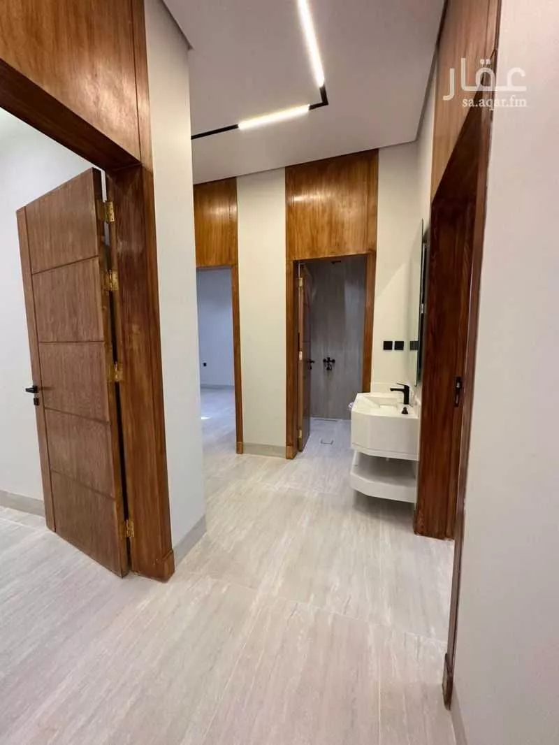 4 bedroom villa in Dahiat Namar, Riyadh 5