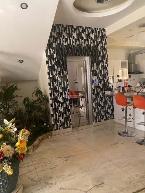 5 bedroom villa in Al Malqa 5