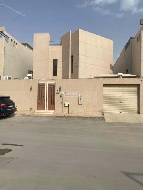 5 bedroom villa in Al Malqa 10
