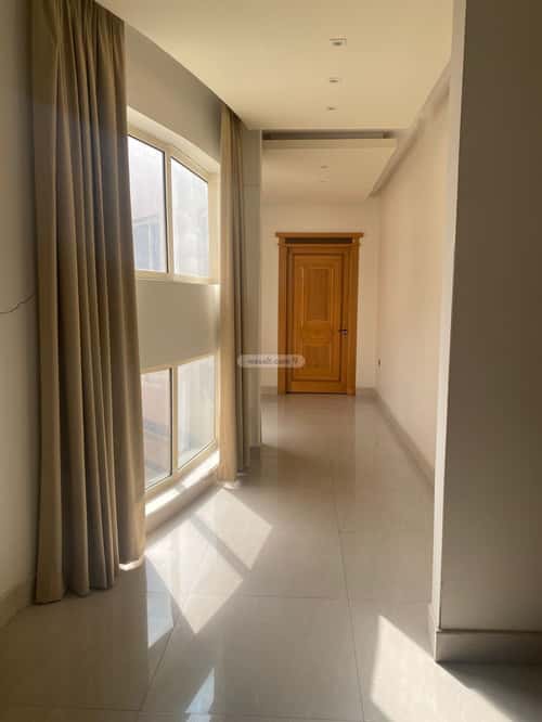 5 bedroom villa in Al Malqa 4