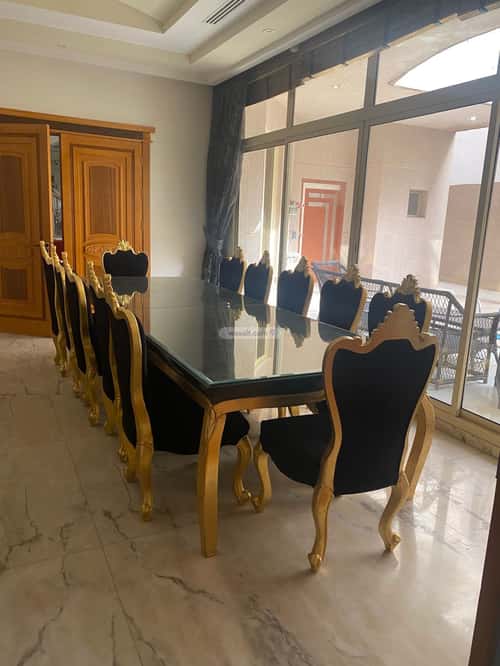 5 bedroom villa in Al Malqa 20