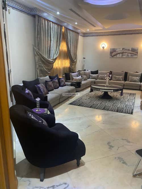5 bedroom villa in Al Malqa 8