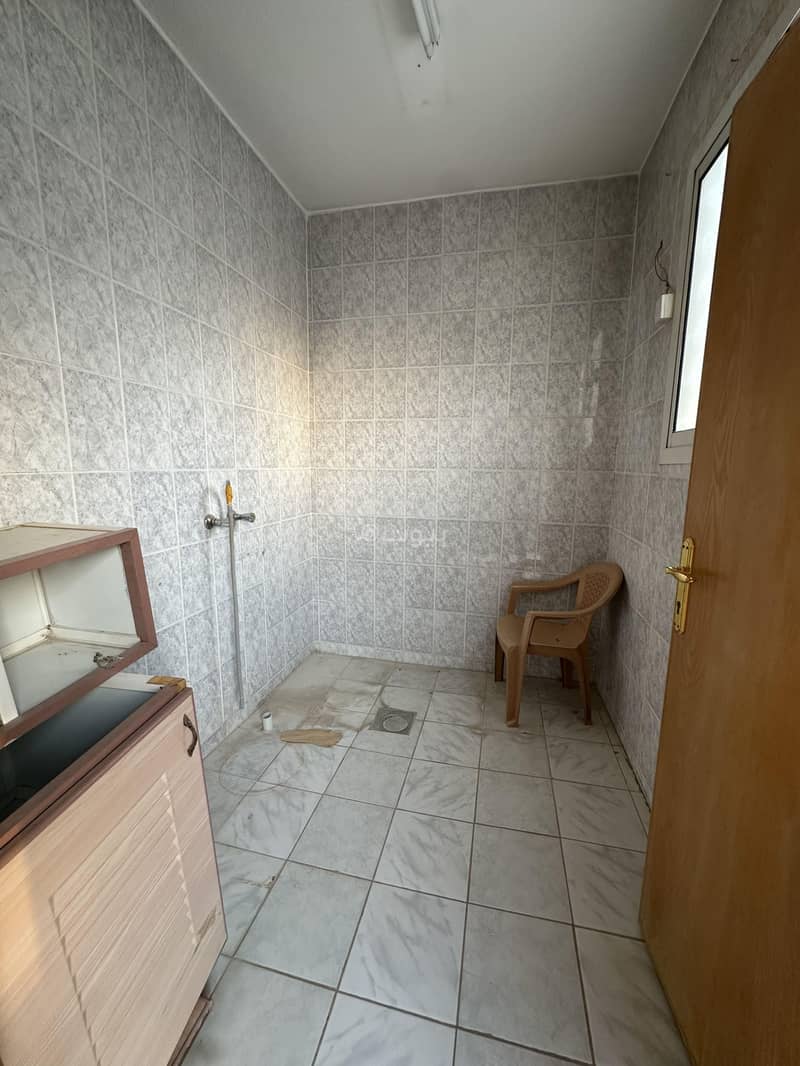 5 bedroom villa in Ishbiliyah, Riyadh 42