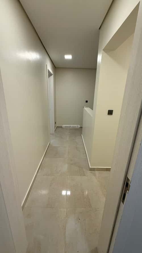5 bedroom villa in Al Narjis 8