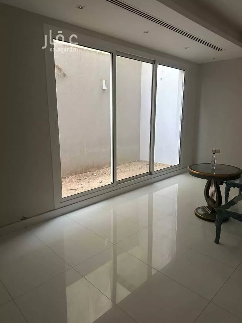 4 bedroom villa in Irqah, Riyadh 6