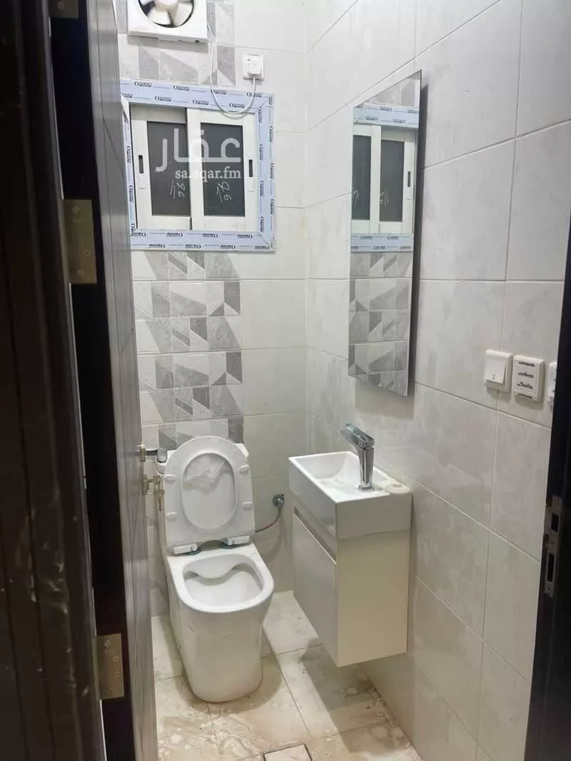 4 bedroom apartment in Az Zomorod, Jeddah 9