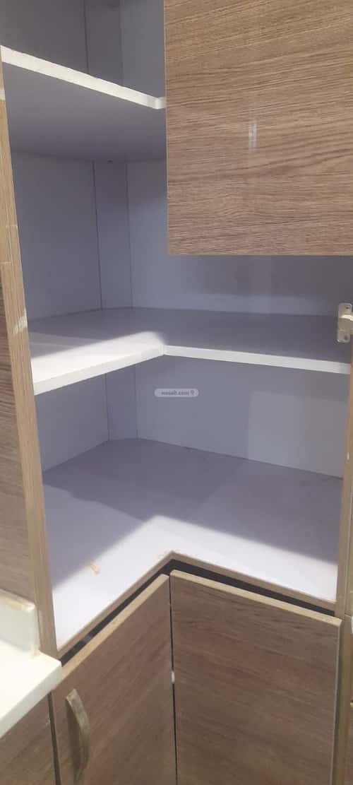 3 bedroom apartment in Al Yarmouk 10
