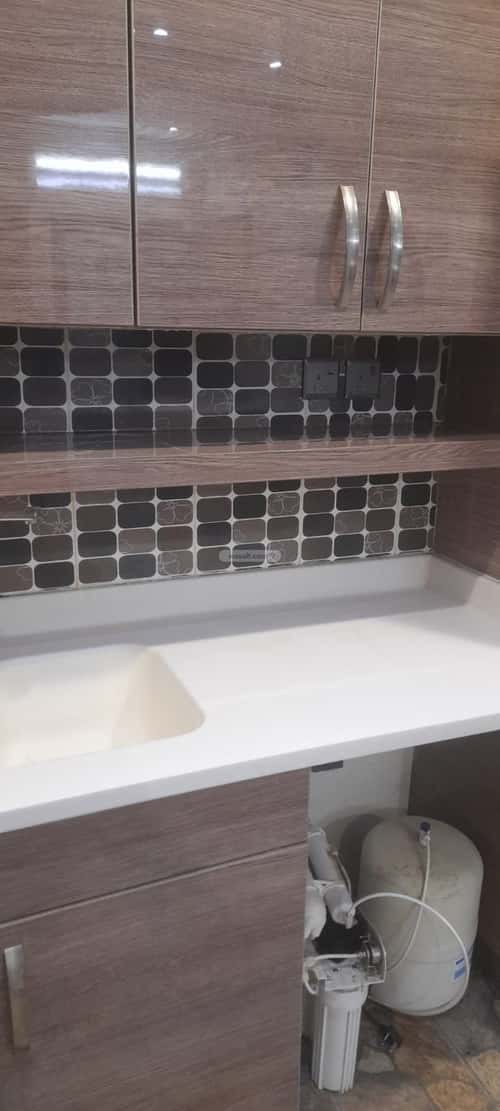 3 bedroom apartment in Al Yarmouk 5