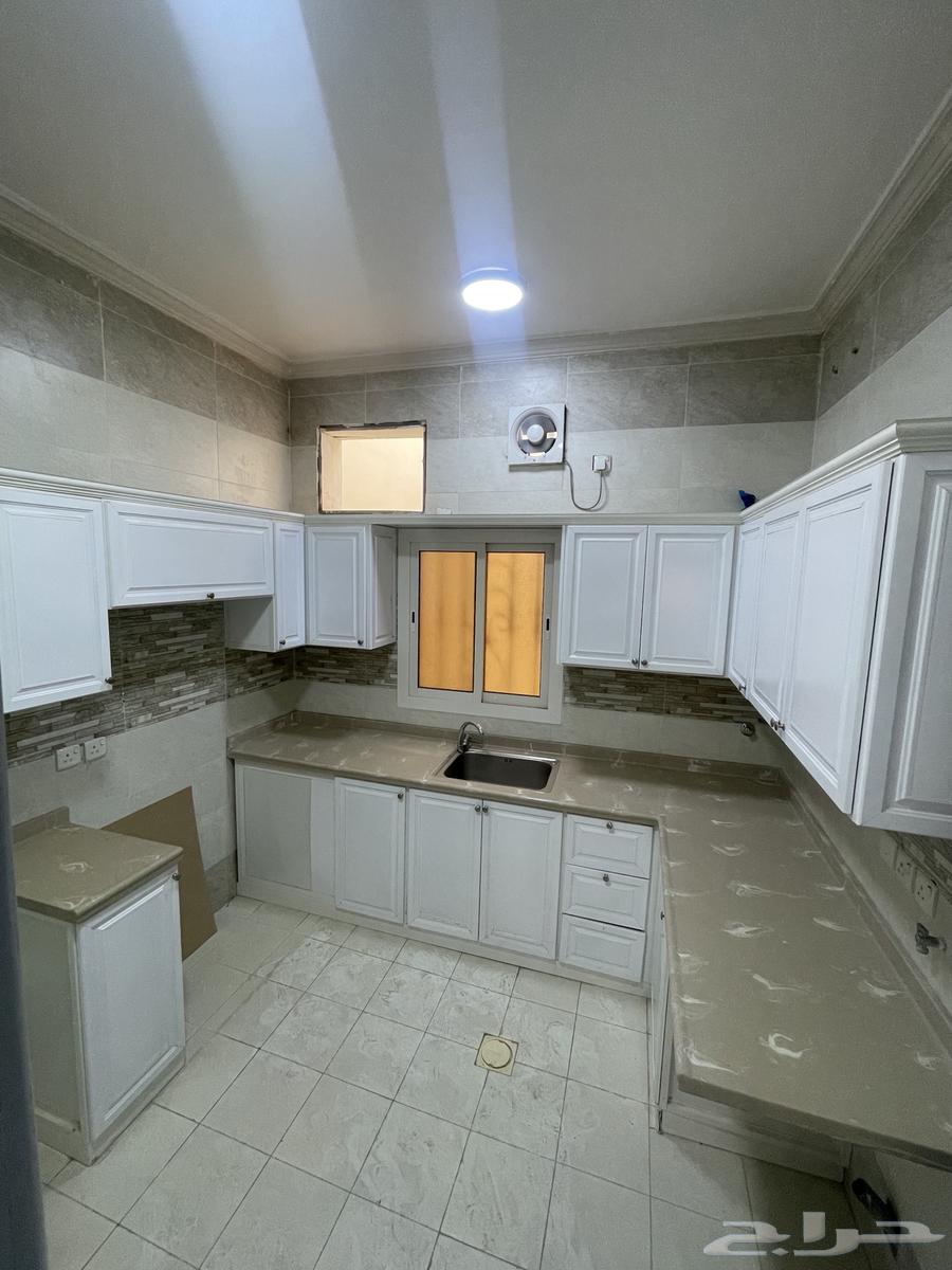 3 bedroom apartment in Ayn Al Khayf, Madinah 4