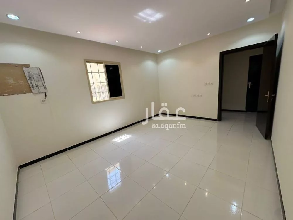 3 bedroom apartment in Al Rimal, Riyadh 15
