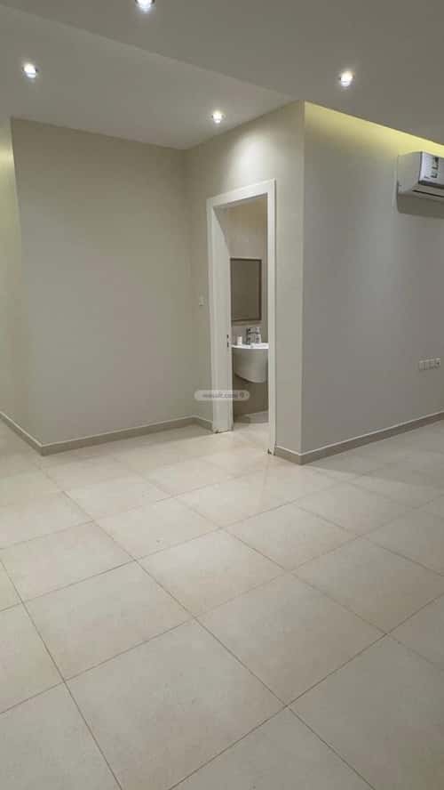 3 bedroom floor in Al Qairawan 9