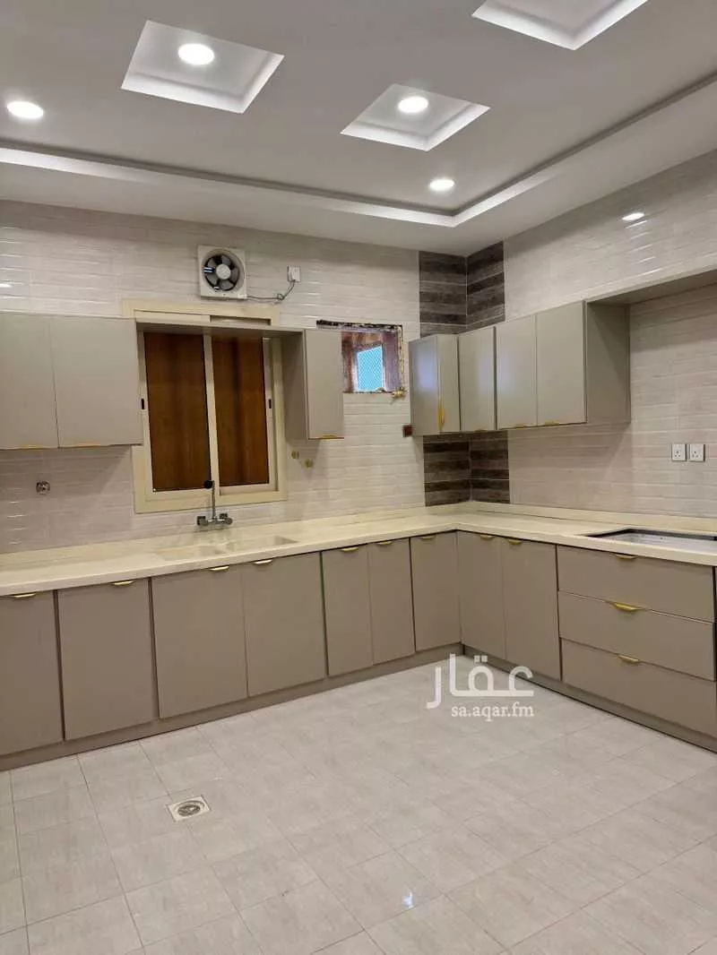 3 bedroom apartment in Al Shati, Jazan 7