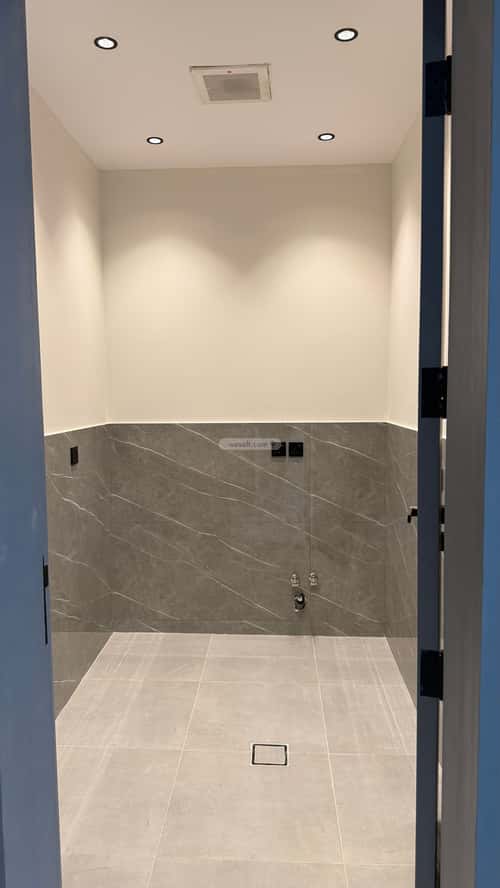 2 bedroom apartment in Al Yasmin 5