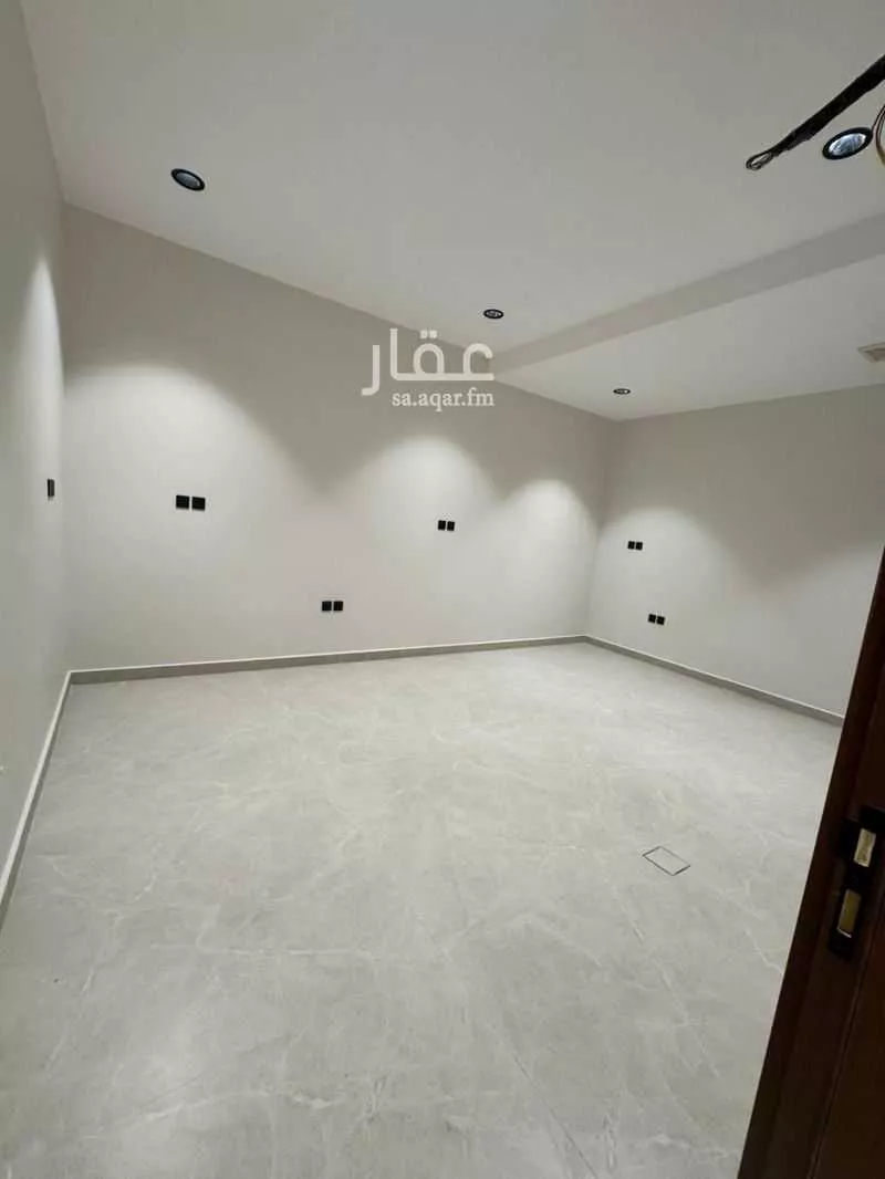4 bedroom villa in Al Shiraa, Jeddah 25