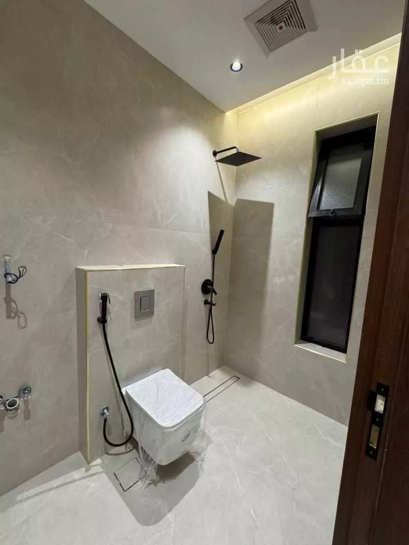 4 bedroom villa in Al Shiraa, Jeddah 9