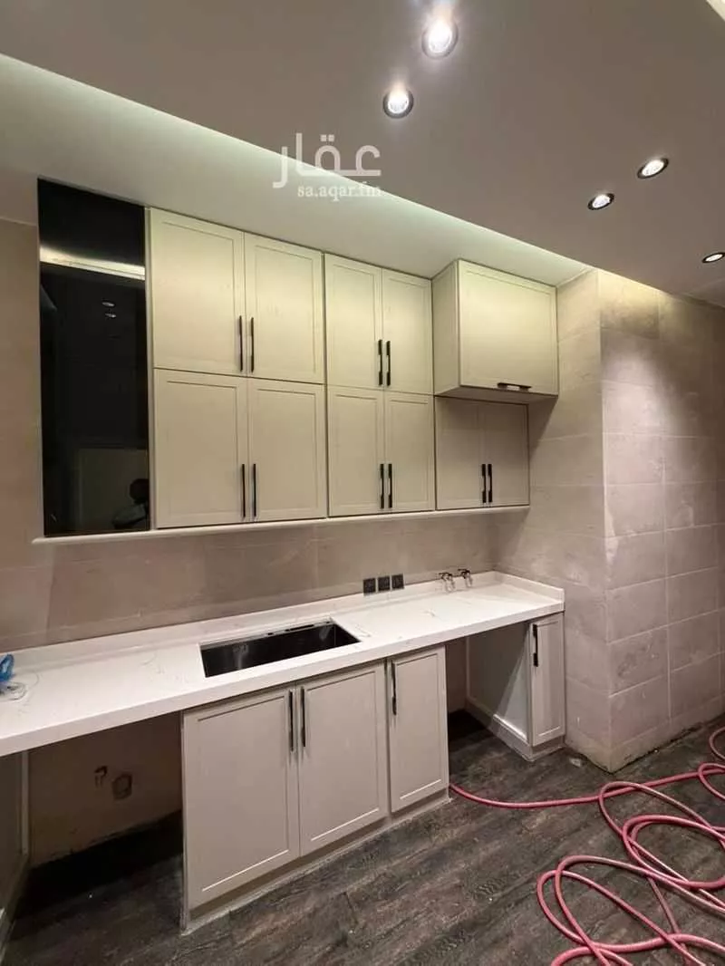 4 bedroom apartment in Sikkat Al Hadeed, Madinah 5