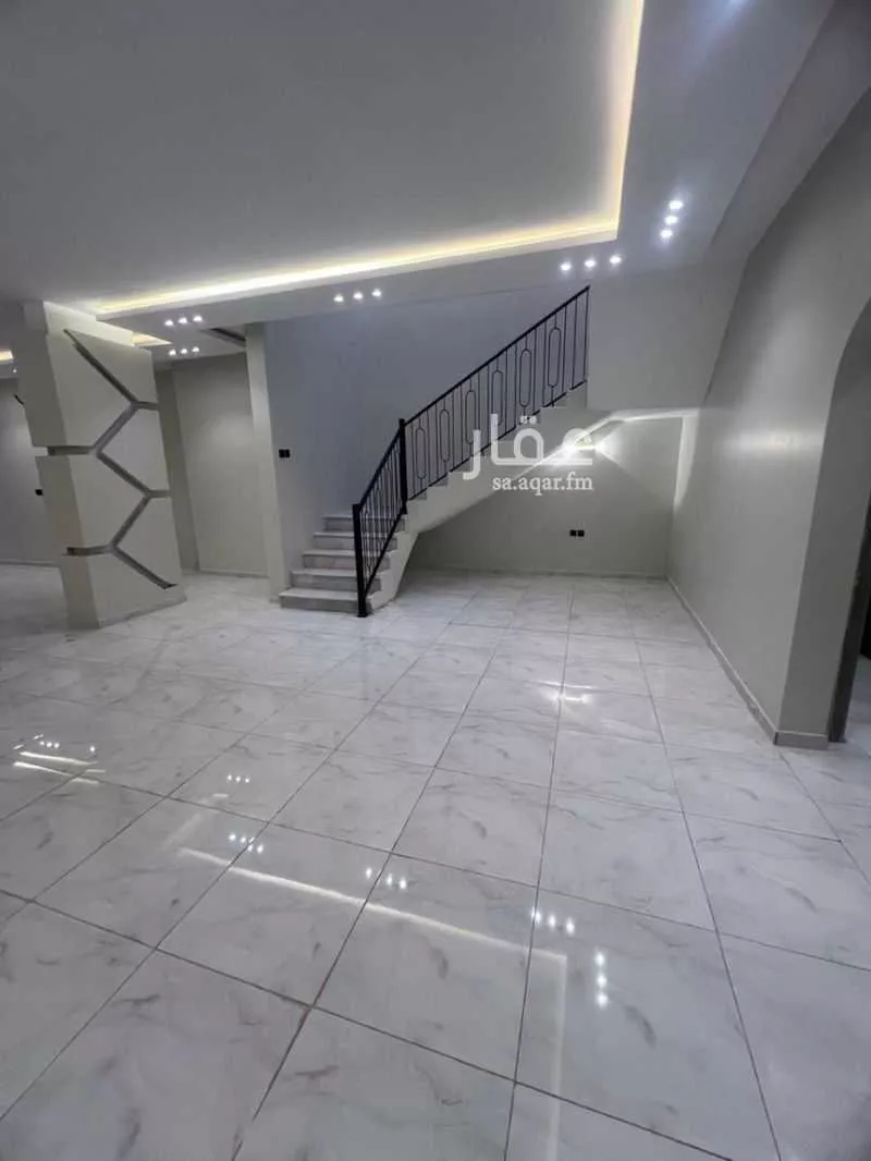 5 bedroom apartment in Al Matar, Madinah 10