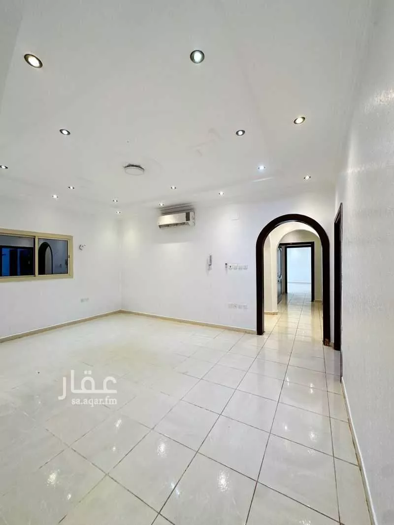 3 bedroom apartment in Mudhainib, Madinah 8