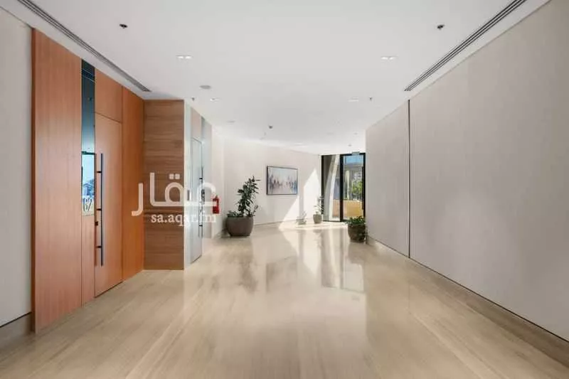 1 bedroom office in Al Wizarat, Riyadh 4