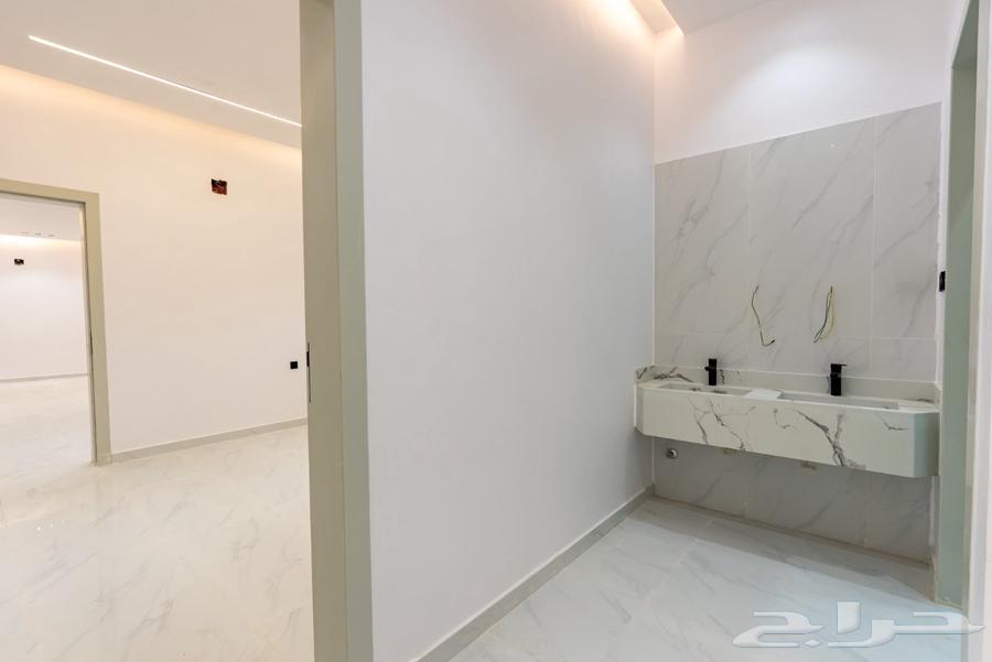 5 bedroom villa in Al Nadwah, Riyadh 13