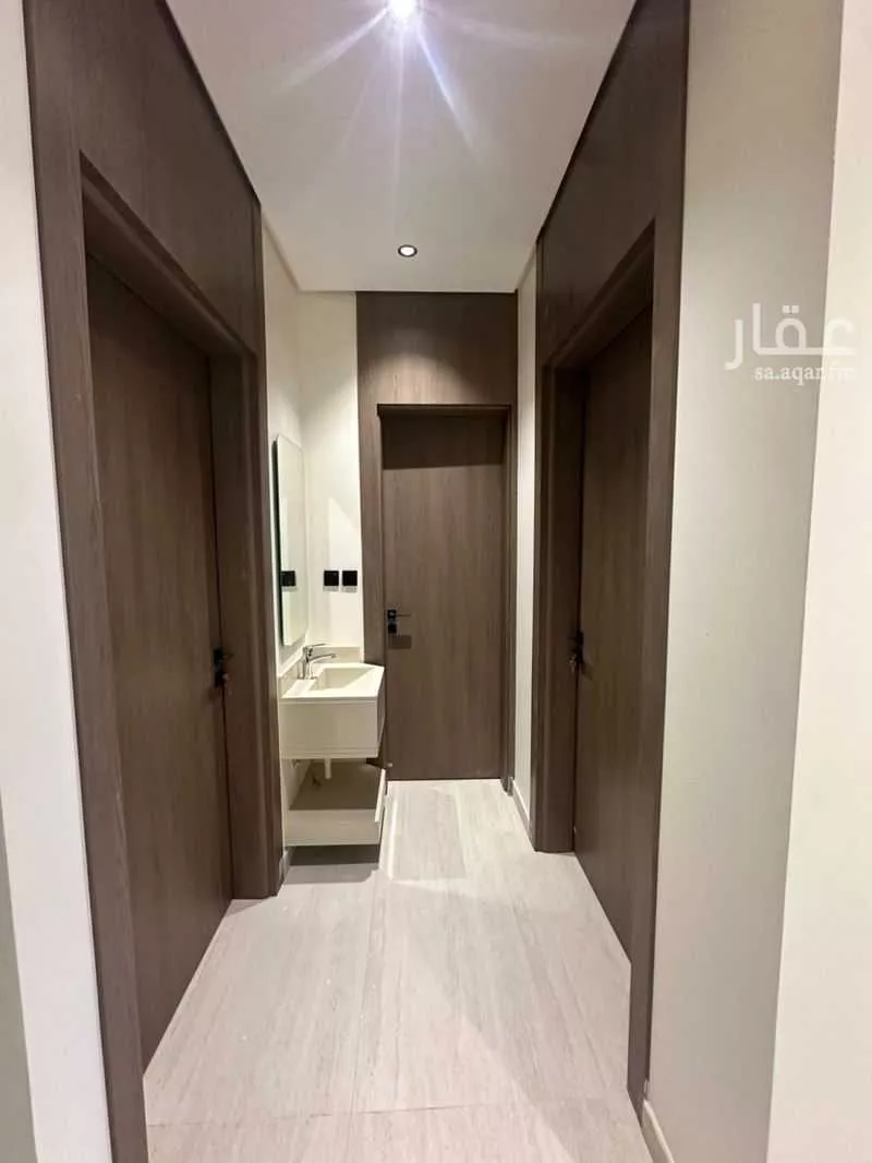 3 bedroom apartment in Shubra, Riyadh 8