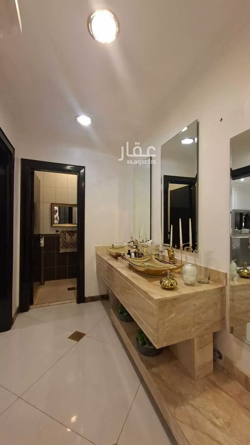 3 bedroom villa in Al Sahafah, Riyadh 17