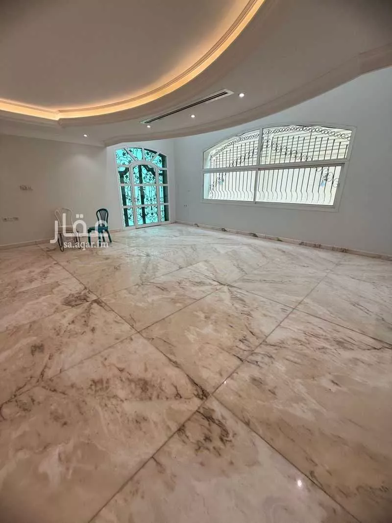 4 bedroom villa in Al Shuhada, Riyadh 11