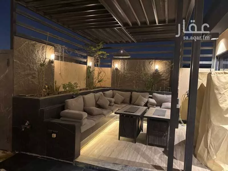 الطابق في الحمراء