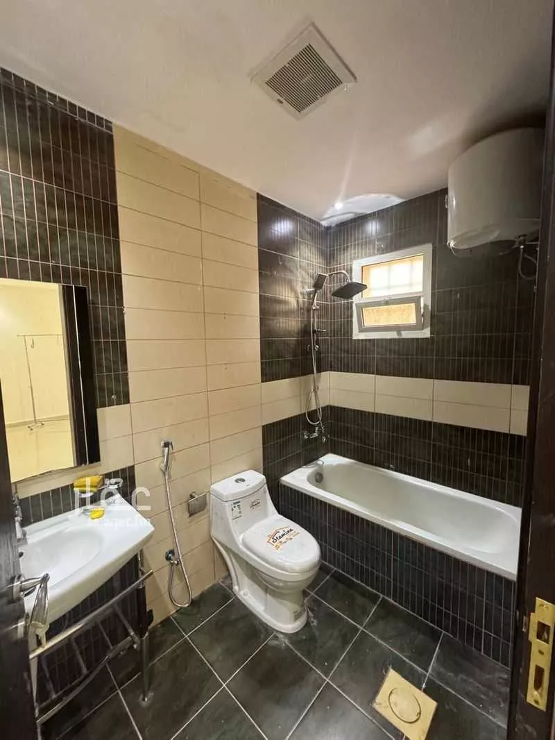 3 bedroom villa in Al Sahafah, Riyadh 15