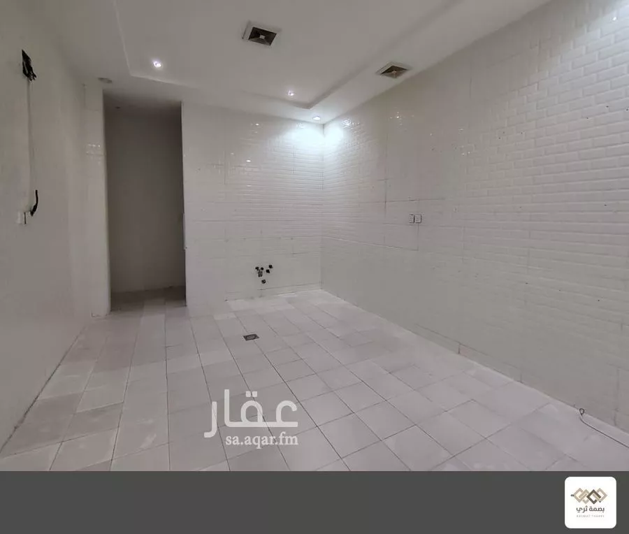 4 bedroom apartment in Okaz, Riyadh 7